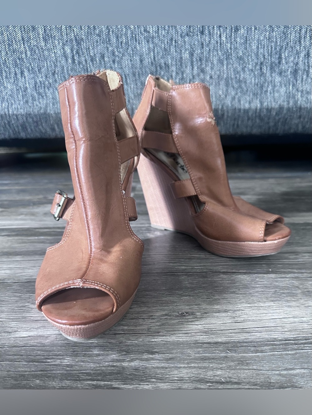 Charming Charlie Wedge Shoes with Side Zipper Size 7.5 (US) Carmel Wedge